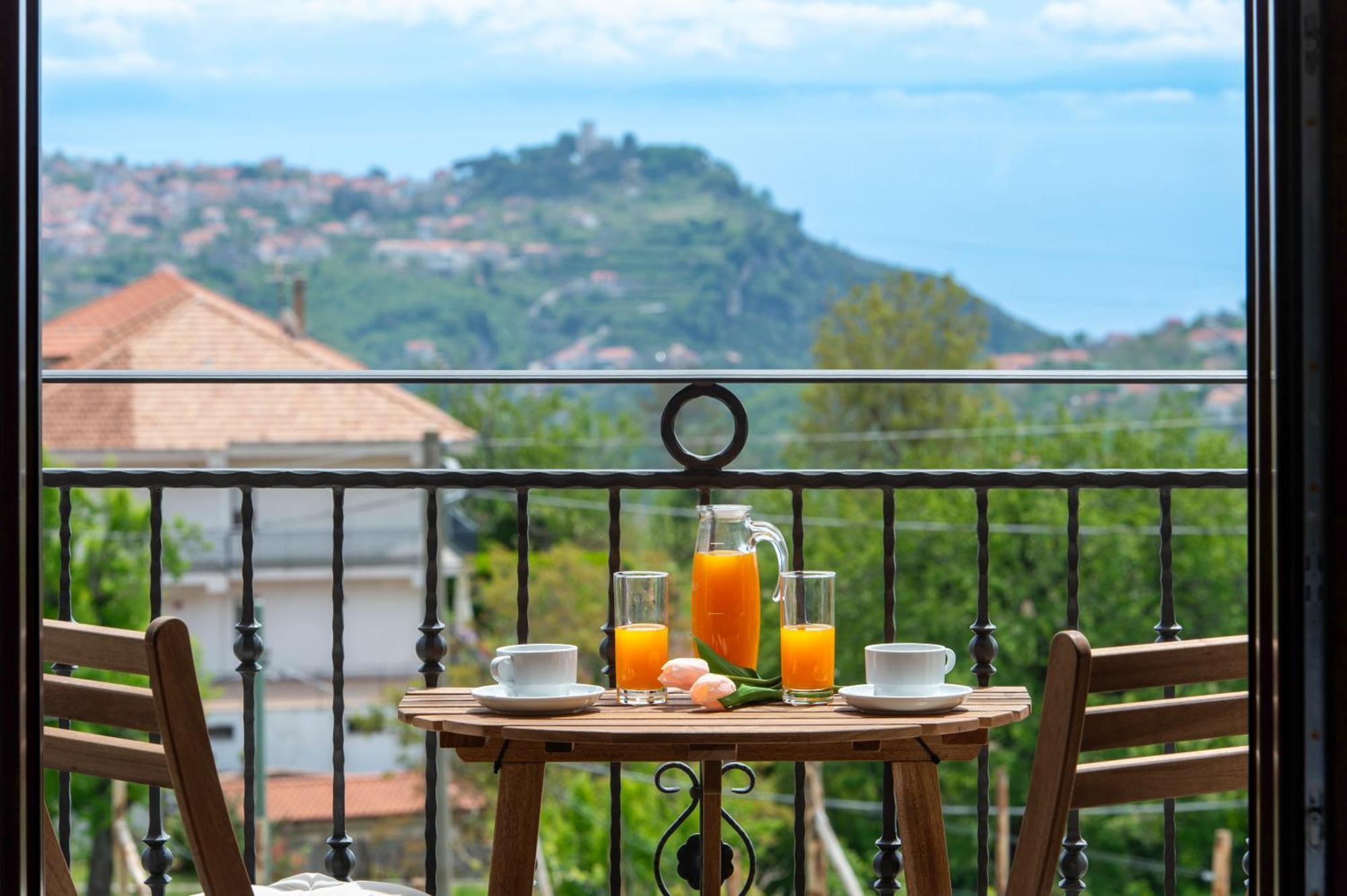 Bed and Breakfast Il Vigneto Di Nonno Pietro Agerola Exterior foto